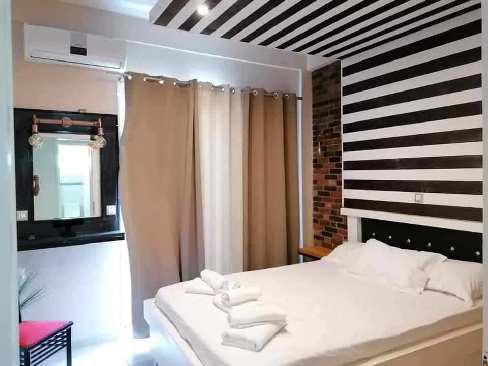 Jz Boutique Apartments Rhodes City Exteriör bild